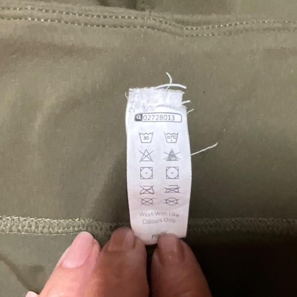 HALARA Olive Green Flare Leg Pull On Trousers Flat Front Back Pockets US Sz XL R - Picture 9 of 10